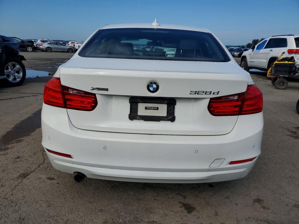 2015 Bmw 328 მანქანა იყიდება აუქციონზე, vin: WBA3D5C55FK291112, აუქციონის ნომერი: 65868746