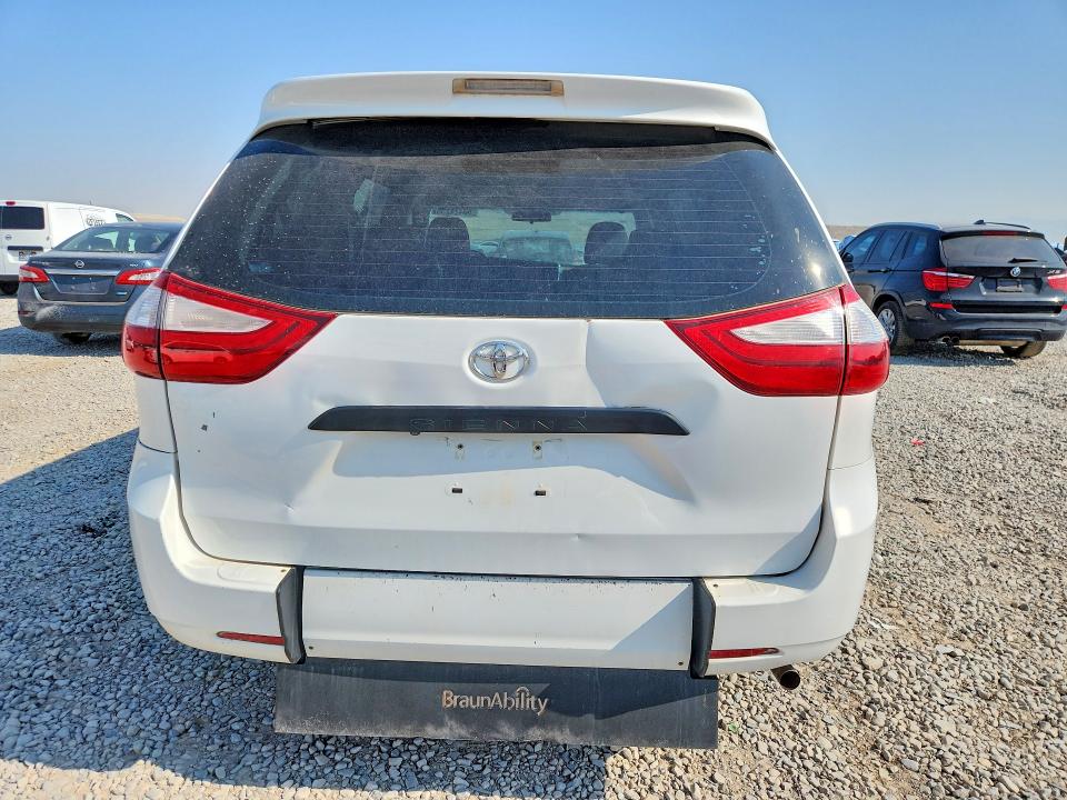 Aukcja sprzedaży 2017 Toyota Sienna, vin: 5TDZZ3DC8HS875841, numer aukcji: 63424256