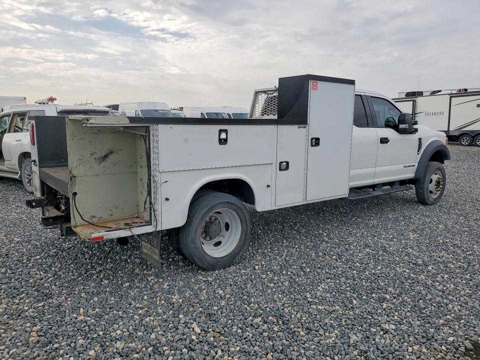 64562066 :رقم المزاد ، 1FD0X4HT7MED45936 vin ، 2021 Ford F450 مزاد بيع