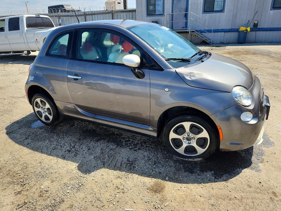 Aukcja sprzedaży 2013 Fiat 500, vin: 3C3CFFGEXDT752656, numer aukcji: 64621926