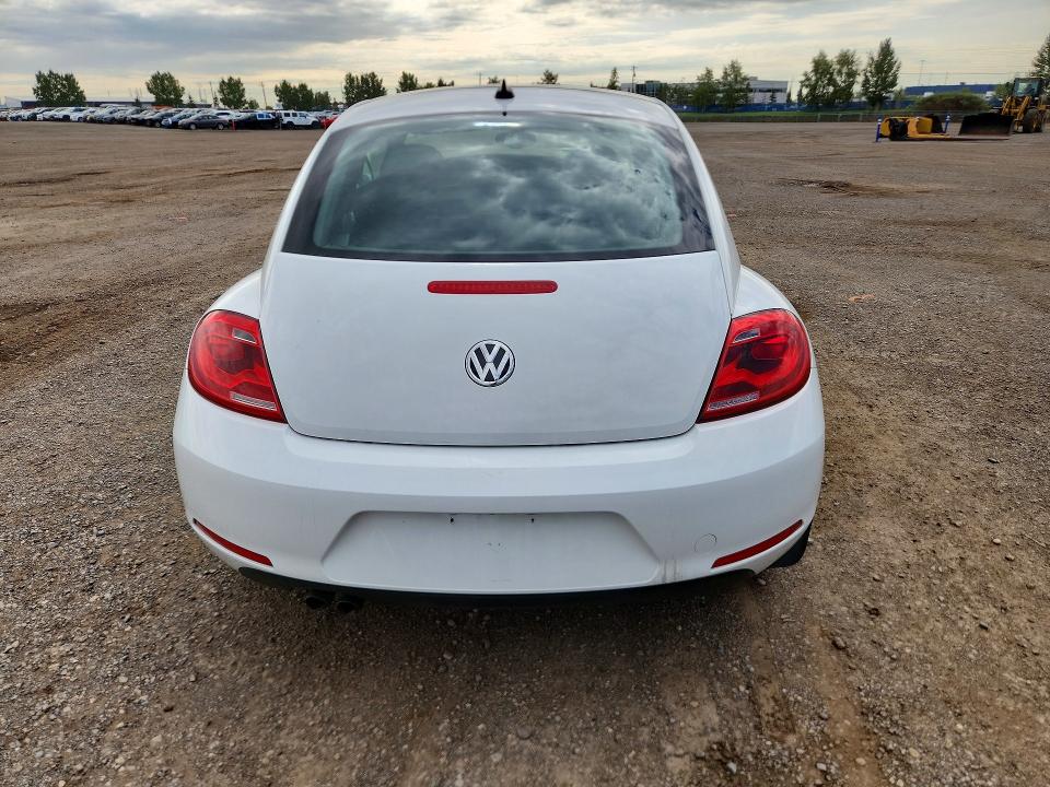 65836426 :رقم المزاد ، 3VWJ07AT4FM630306 vin ، 2015 Volkswagen Beetle مزاد بيع