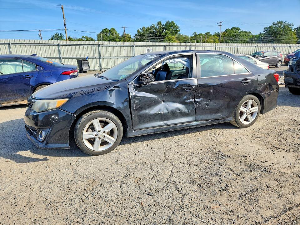 65893646 :رقم المزاد ، 4T1BF1FK8DU247928 vin ، 2013 Toyota Camry مزاد بيع