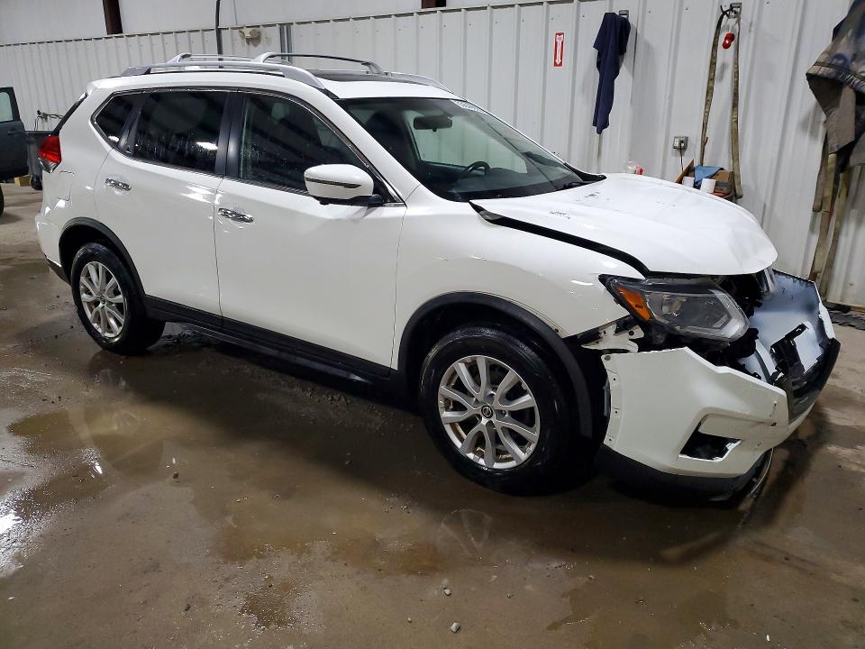 63646896 :رقم المزاد ، JN8AT2MV5HW021811 vin ، 2017 Nissan Rogue مزاد بيع