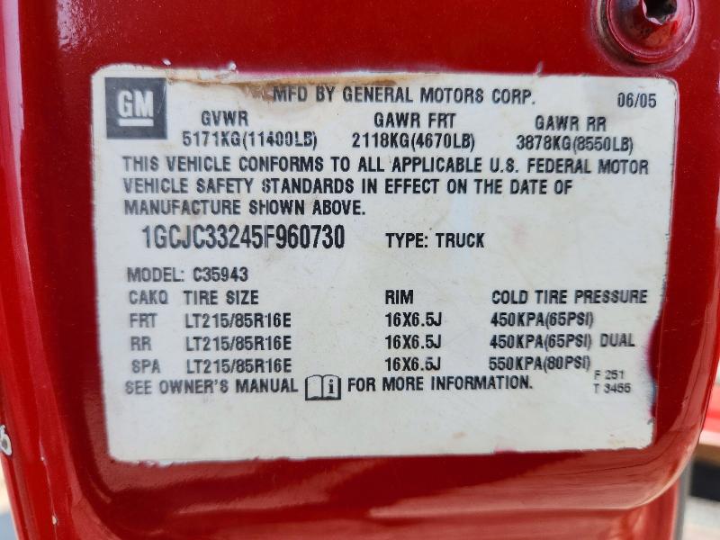 63923656 :رقم المزاد ، 1GCJC33245F960730 vin ، 2005 Chevrolet Silverado مزاد بيع