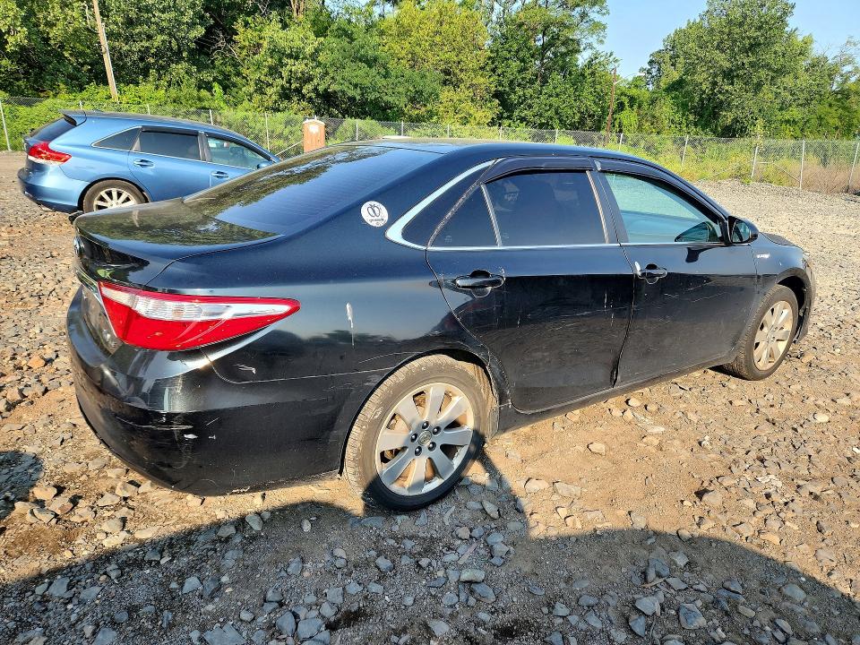 64401206 :رقم المزاد ، 4T1BD1FK3FU151889 vin ، 2015 Toyota Camry Hybrid مزاد بيع