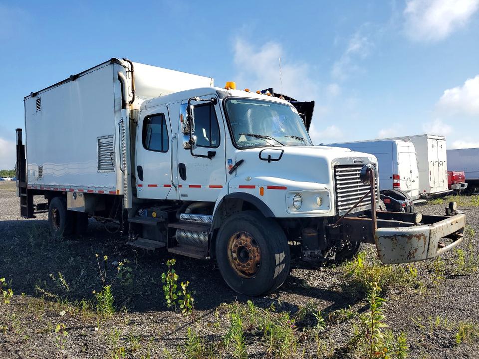 60070606 :رقم المزاد ، 1FVAC3BS1ADAT9421 vin ، 2010 Freightliner M2 مزاد بيع