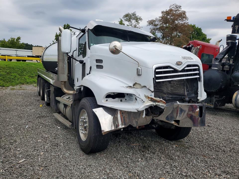 2004 Mack 600 მანქანა იყიდება აუქციონზე, vin: 1M1AE06Y14N017000, აუქციონის ნომერი: 64035836