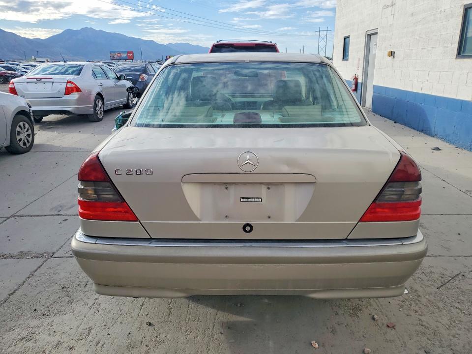 1998 Mercedes-benz C მანქანა იყიდება აუქციონზე, vin: WDBHA29G7WF754626, აუქციონის ნომერი: 65659426
