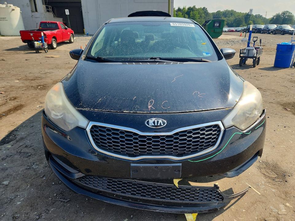 2016 Kia Forte მანქანა იყიდება აუქციონზე, vin: KNAFK4A69G5526670, აუქციონის ნომერი: 65165926