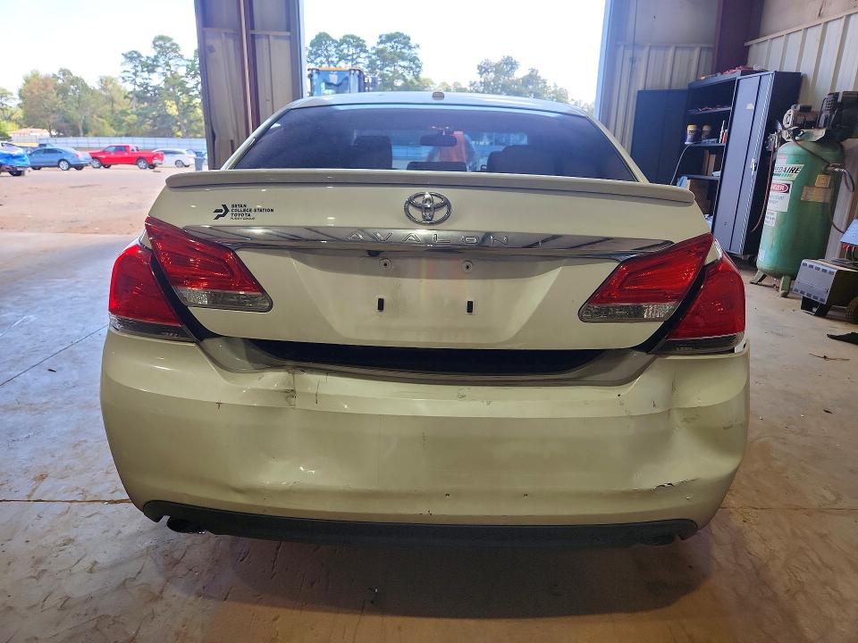 2011 Toyota Avalon მანქანა იყიდება აუქციონზე, vin: 4T1BK3DB0BU422325, აუქციონის ნომერი: 65688916