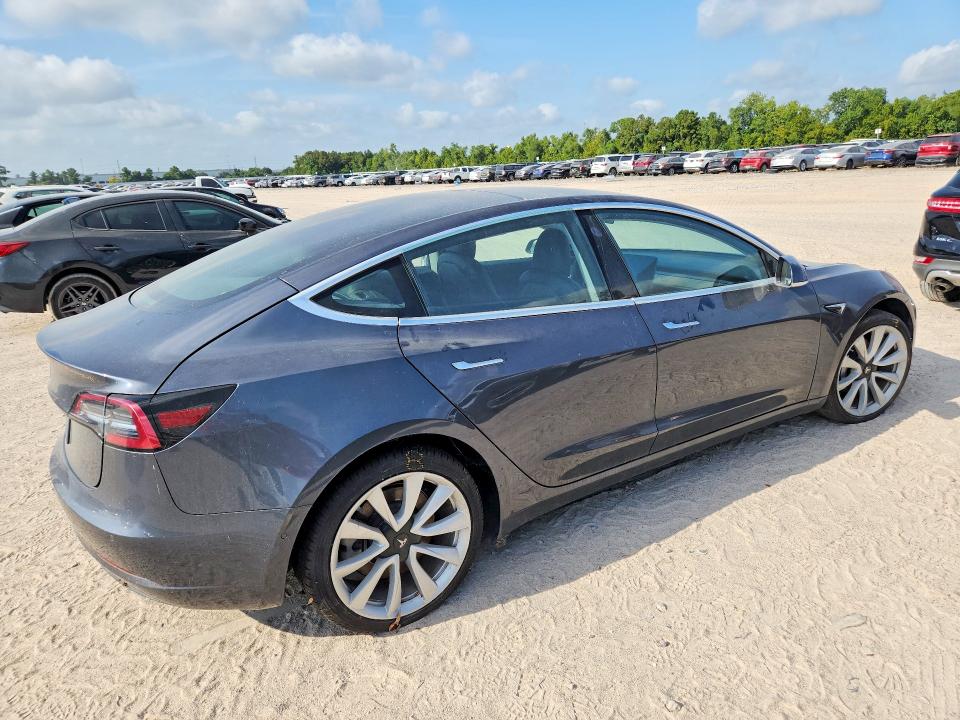 2018 Tesla Model 3 მანქანა იყიდება აუქციონზე, vin: 5YJ3E1EA1JF163460, აუქციონის ნომერი: 65643886
