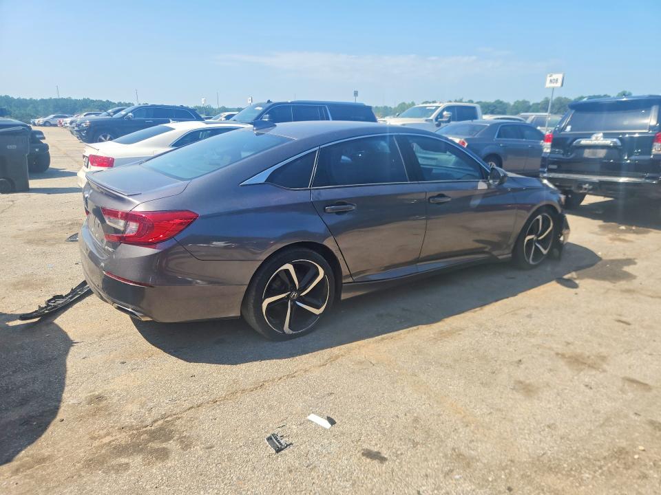 Продажа на аукционе авто 2018 Honda Accord, vin: 1HGCV1F3XJA215288, номер лота: 65135476