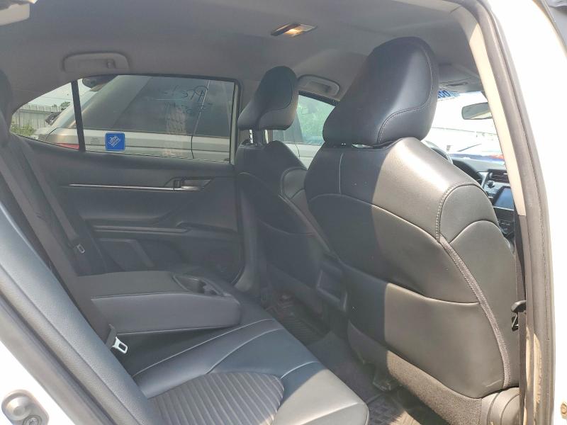 65288746 :رقم المزاد ، 4T1G11AK5LU945973 vin ، 2020 Toyota Camry مزاد بيع