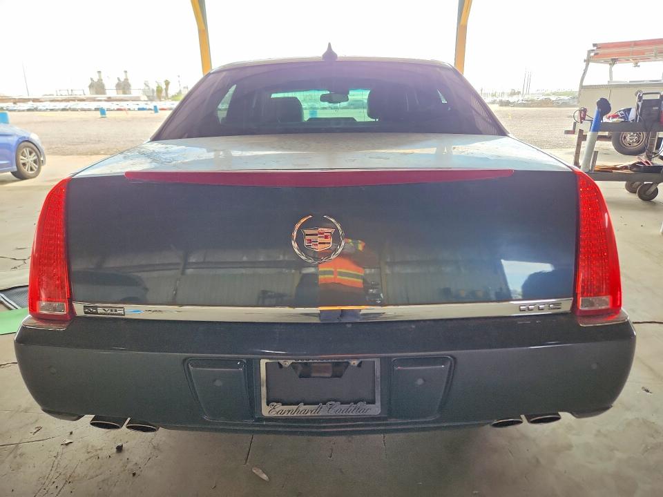 2010 Cadillac Dts მანქანა იყიდება აუქციონზე, vin: 1G6KH5EY9AU117649, აუქციონის ნომერი: 64024076