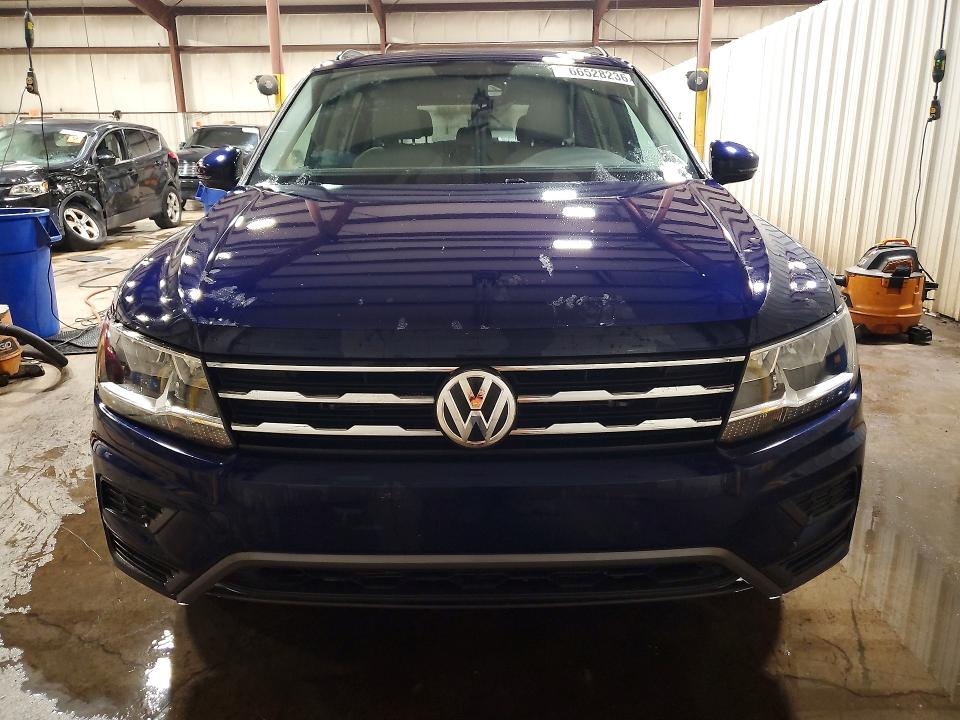 66528236 :رقم المزاد ، 3VV2B7AX5MM027173 vin ، 2021 Volkswagen Tiguan مزاد بيع