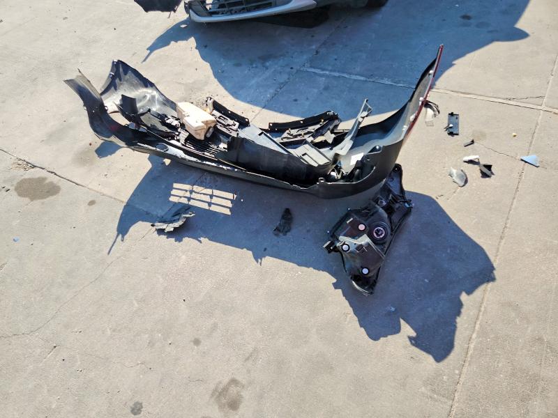 67313046 :رقم المزاد ، JTMZFREV8FJ059220 vin ، 2015 Toyota Rav4 مزاد بيع