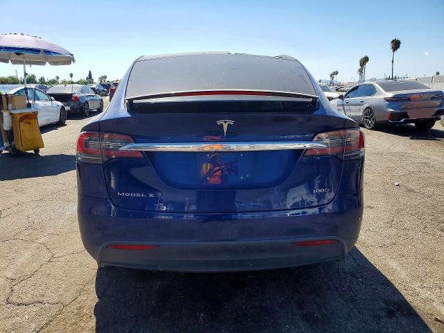 Продаж на аукціоні авто 2018 Tesla Model X, vin: 5YJXCAE27JF115946, номер лоту: 65482166