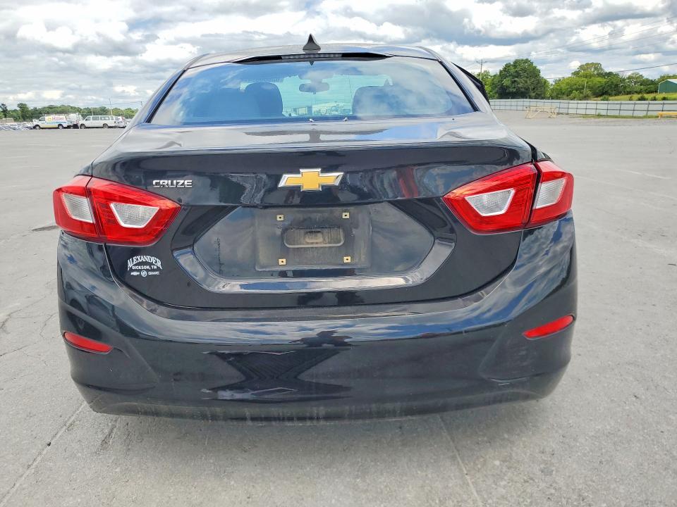 63800836 :رقم المزاد ، 1G1BC5SM5K7122403 vin ، 2019 Chevrolet Cruze مزاد بيع