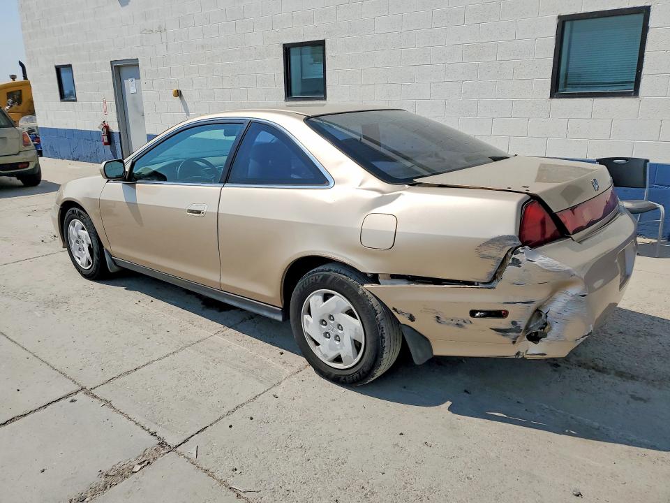 63914206 :رقم المزاد ، 1HGCG22422A026876 vin ، 2002 Honda Accord مزاد بيع