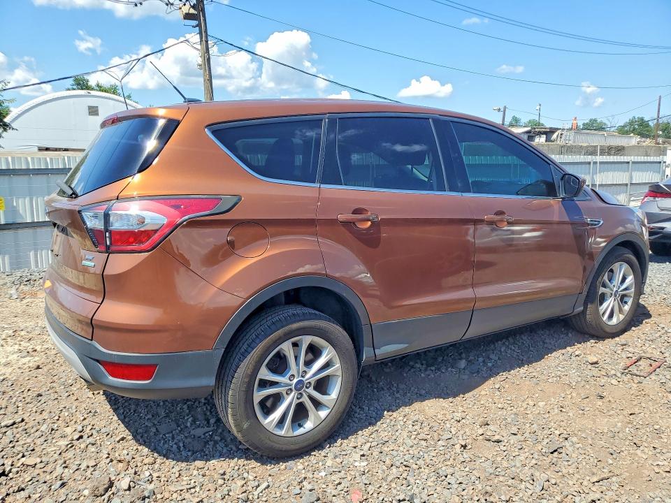 Продажа на аукционе авто 2017 Ford Escape, vin: 1FMCU0GD5HUA90420, номер лота: 65094066
