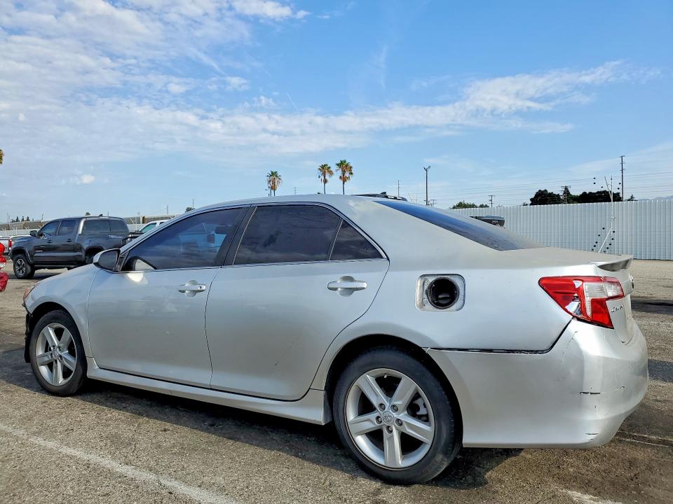 Aukcja sprzedaży 2014 Toyota Camry, vin: 4T1BF1FK0EU824713, numer aukcji: 64339356