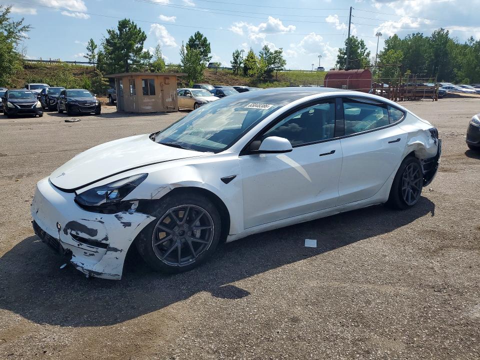 65048386 :رقم المزاد ، 5YJ3E1EB9NF335636 vin ، 2022 Tesla Model 3 مزاد بيع