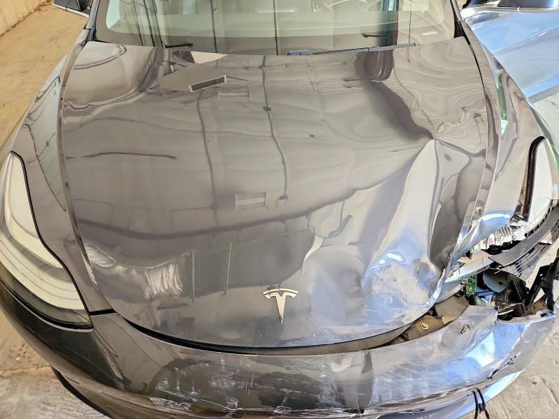62964486 :رقم المزاد ، 5YJ3E1EA5JF034623 vin ، 2018 Tesla Model 3 مزاد بيع