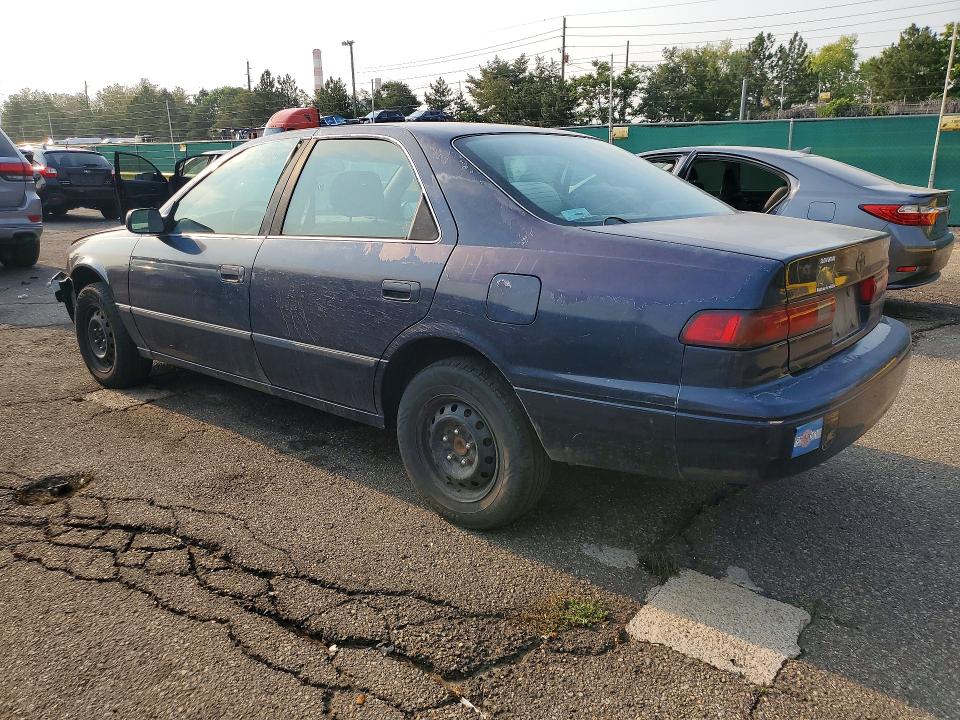 63333086 :رقم المزاد ، JT2BG22K6X0308758 vin ، 1999 Toyota Camry مزاد بيع
