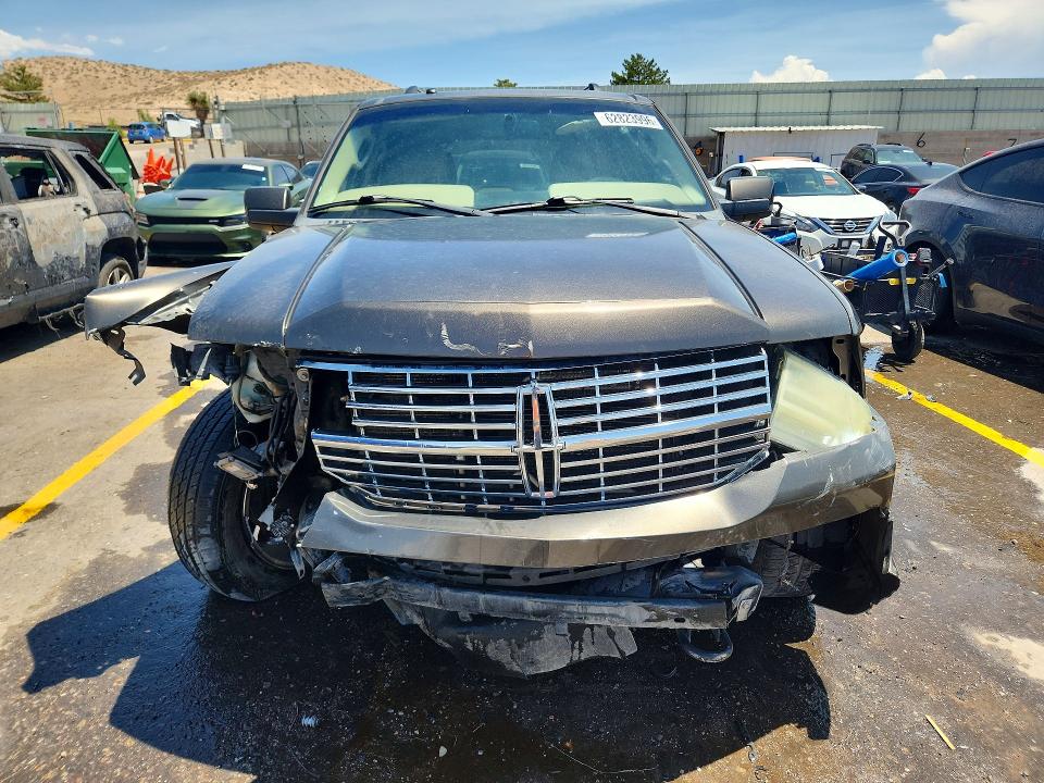 Продажа на аукционе авто 2008 Lincoln Navigator, vin: 5LMFU28568LJ17790, номер лота: 62823996