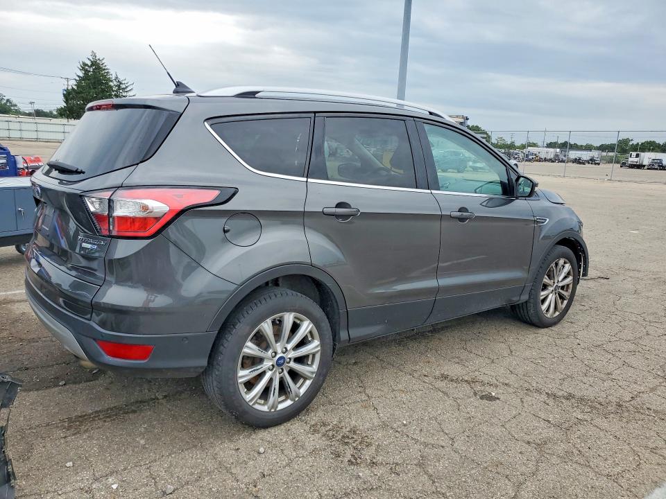 Продаж на аукціоні авто 2018 Ford Escape, vin: 1FMCU9J92JUB71146, номер лоту: 65089616