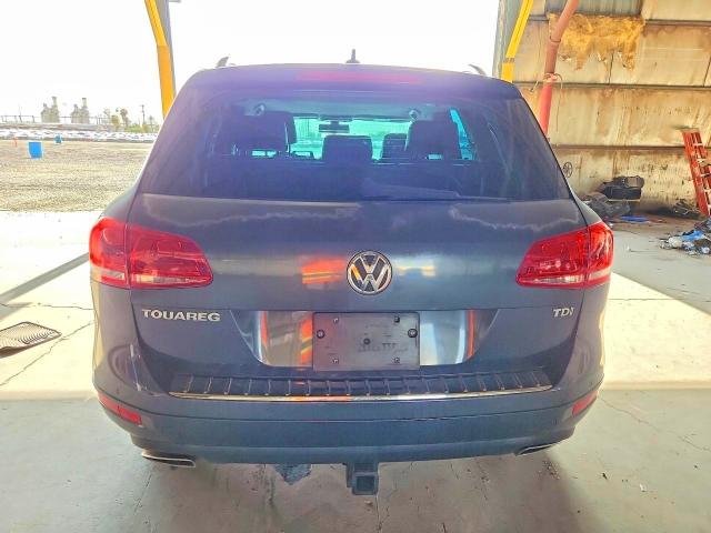 63333496 :رقم المزاد ، WVGFK9BP8CD000100 vin ، 2012 Volkswagen Touareg مزاد بيع