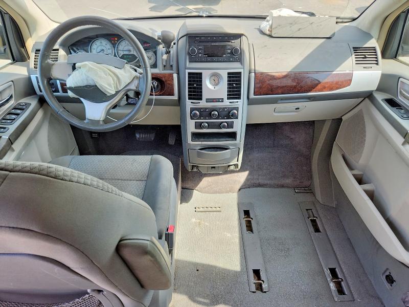 Продаж на аукціоні авто 2010 Chrysler Town & Country, vin: 2A4RR5D12AR235188, номер лоту: 64973276