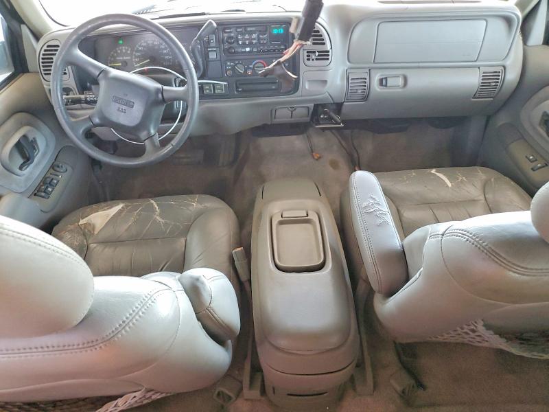 1999 Gmc Suburban მანქანა იყიდება აუქციონზე, vin: 3GKFK16R2XG524325, აუქციონის ნომერი: 65141046