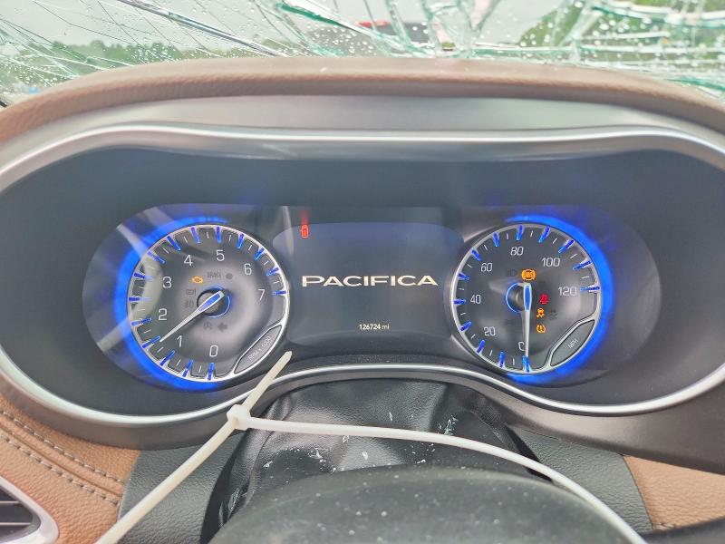 63484216 :رقم المزاد ، 2C4RC1GG8JR323372 vin ، 2018 Chrysler Pacifica مزاد بيع