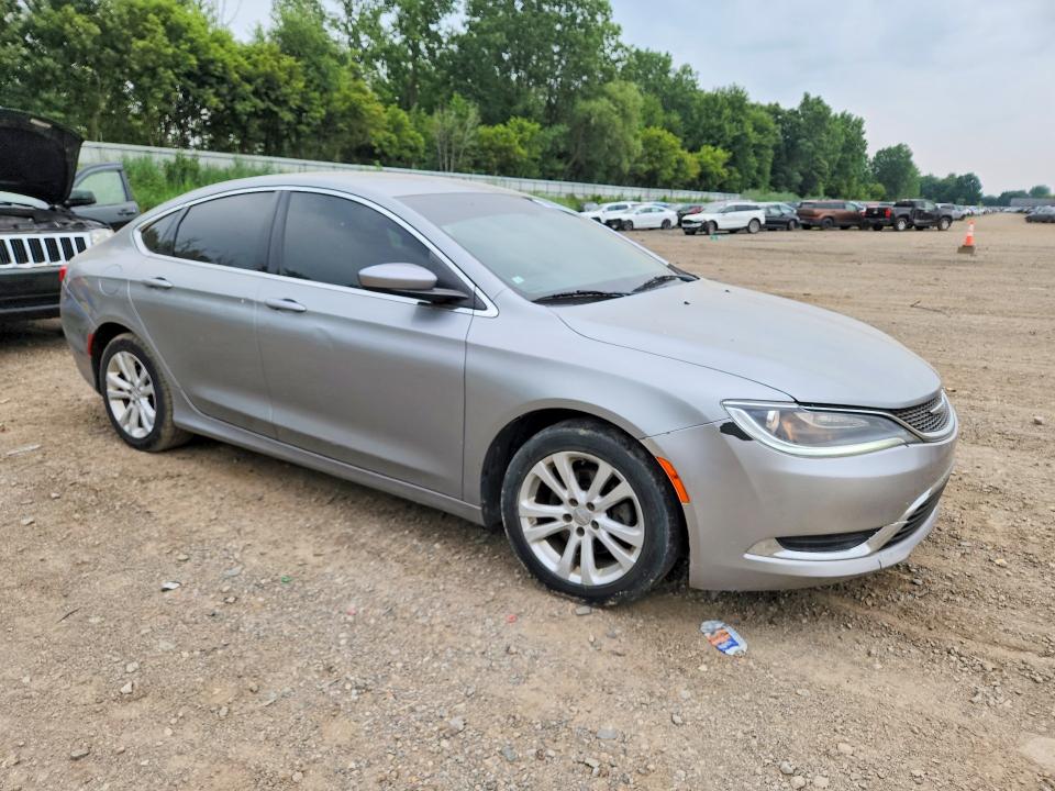 63008306 :رقم المزاد ، 1C3CCCAB4FN666784 vin ، 2015 Chrysler 200 مزاد بيع