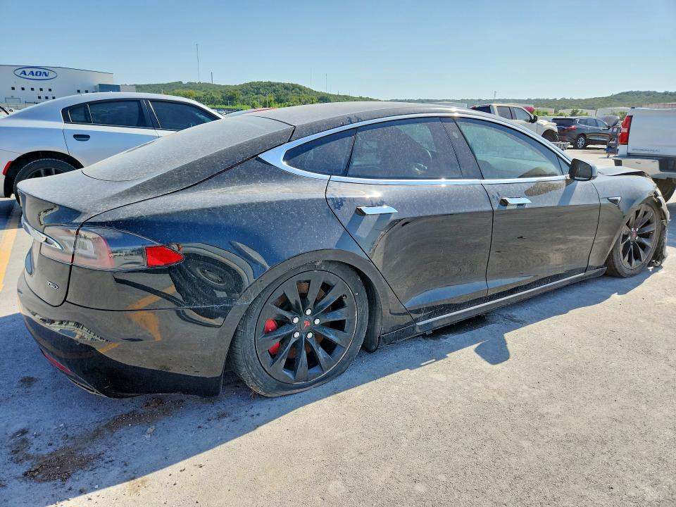 Продажа на аукционе авто 2017 Tesla Model S, vin: 5YJSA1E27HF230301, номер лота: 65024146