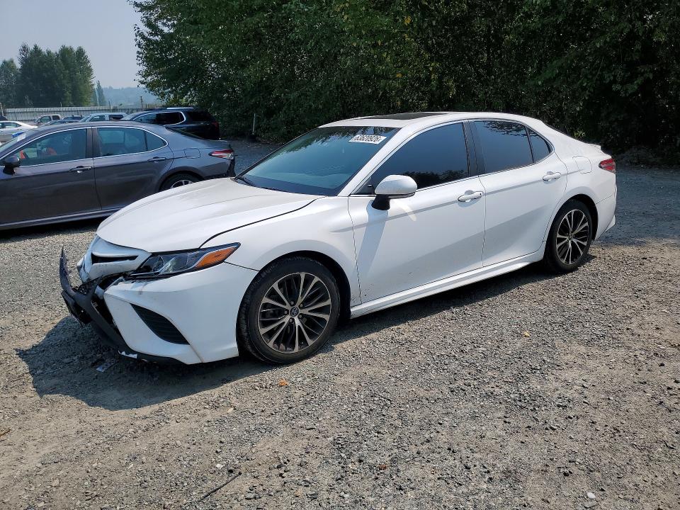 Продажа на аукционе авто 2018 Toyota Camry, vin: 4T1B11HK2JU667076, номер лота: 63620926