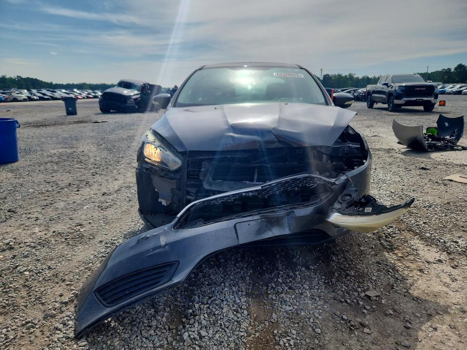 2015 Ford Focus მანქანა იყიდება აუქციონზე, vin: 1FADP3F25FL311136, აუქციონის ნომერი: 66376926