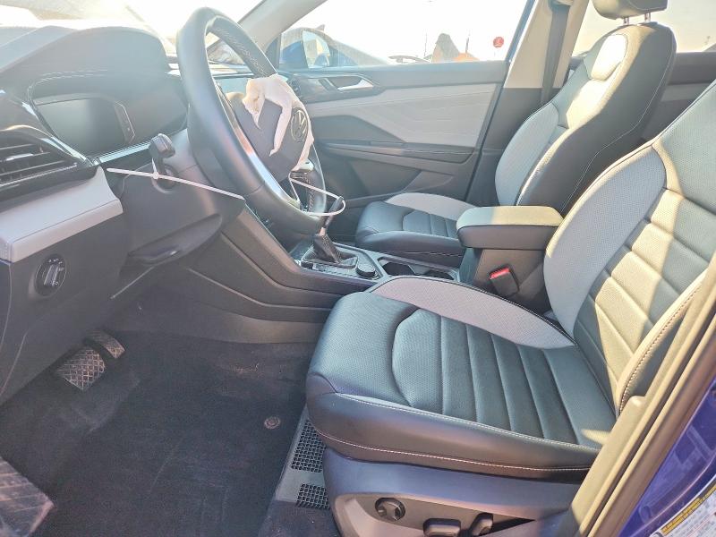 64082836 :رقم المزاد ، 3VV4X7B27RM011576 vin ، 2024 Volkswagen Taos مزاد بيع