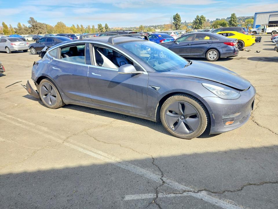 Продаж на аукціоні авто 2018 Tesla Model 3, vin: 5YJ3E1EB8JF066314, номер лоту: 66512766
