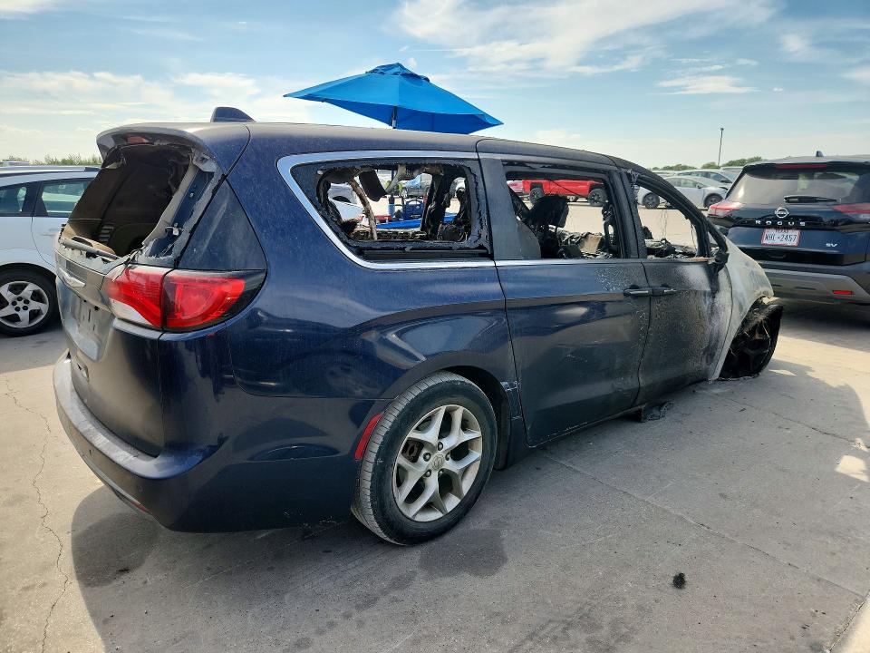 Продажа на аукционе авто 2018 Chrysler Pacifica, vin: 2C4RC1FG3JR270906, номер лота: 66402376