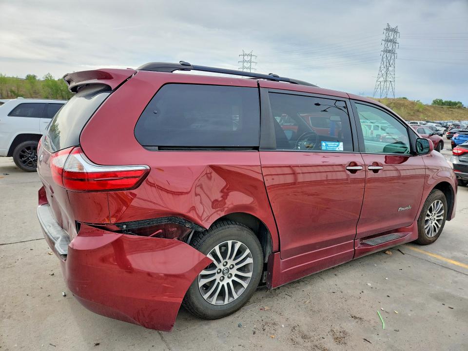 2018 Toyota Sienna მანქანა იყიდება აუქციონზე, vin: 5TDYZ3DC8JS917314, აუქციონის ნომერი: 66618066