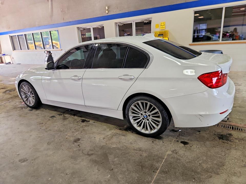 64067816 :رقم المزاد ، WBA3A5G50FNS85512 vin ، 2015 Bmw 328 مزاد بيع