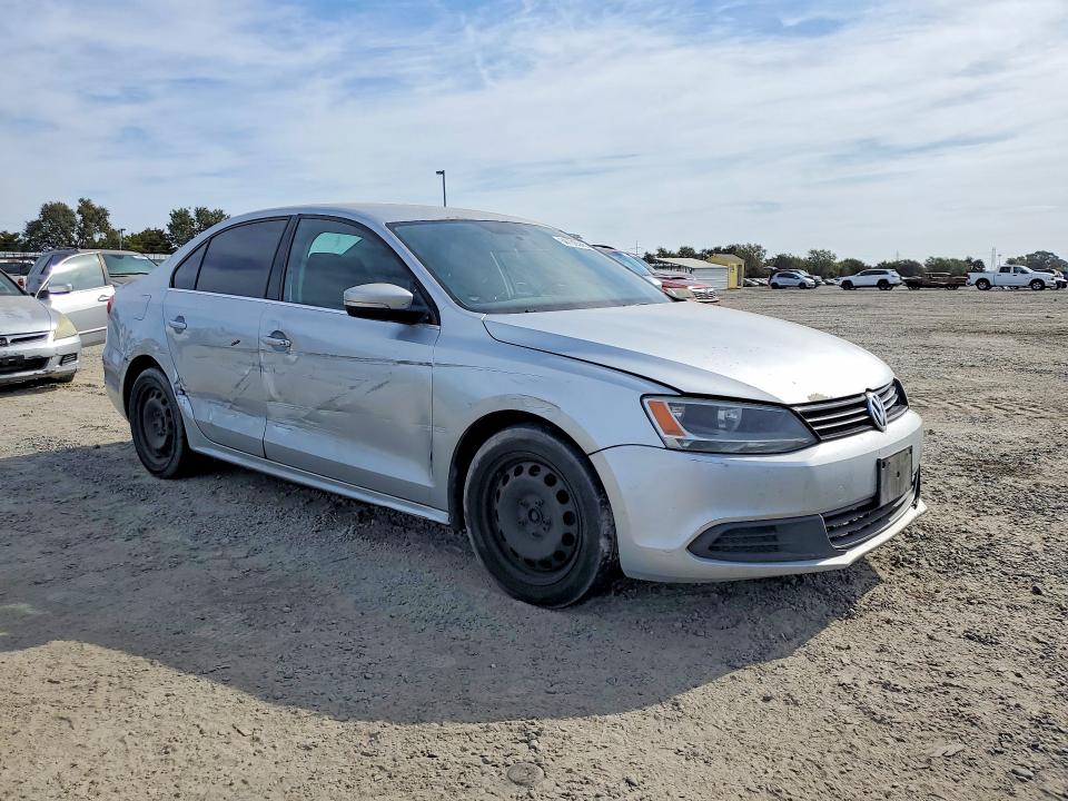 Продажа на аукционе авто 2013 Volkswagen Jetta, vin: 3VWDP7AJ2DM370427, номер лота: 64788506