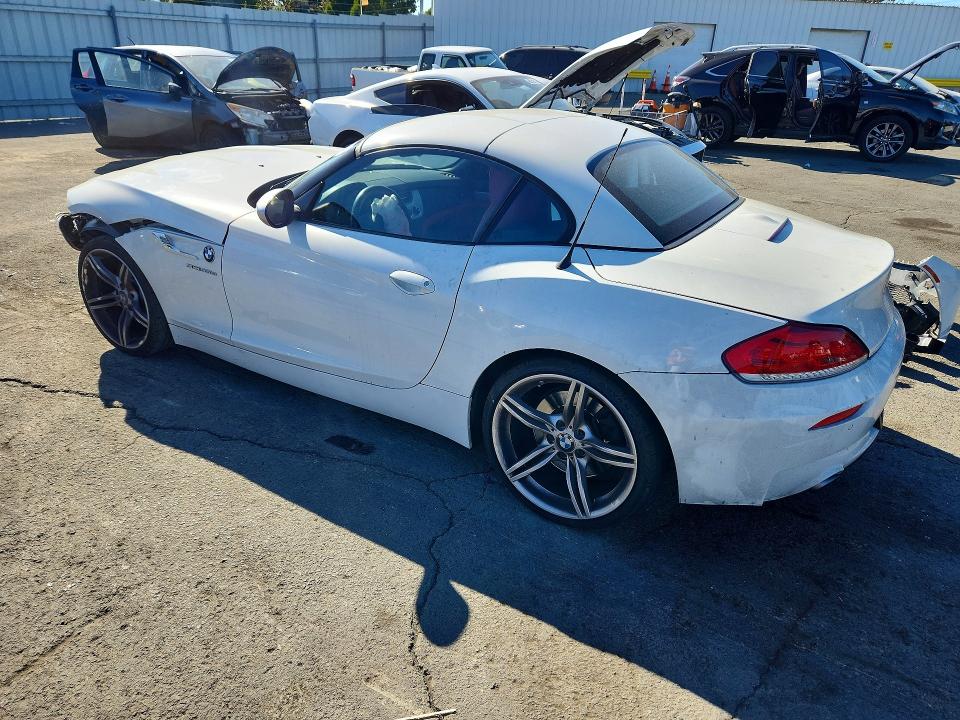 66617136 :رقم المزاد ، WBALM1C52GE634936 vin ، 2016 Bmw Z4 مزاد بيع
