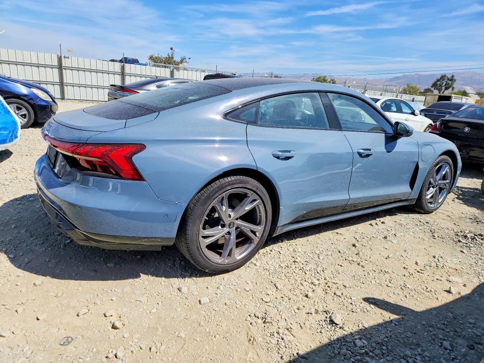 Aukcja sprzedaży 2022 Audi E-tron Gt, vin: WAUDJBFW4N7003873, numer aukcji: 63376526