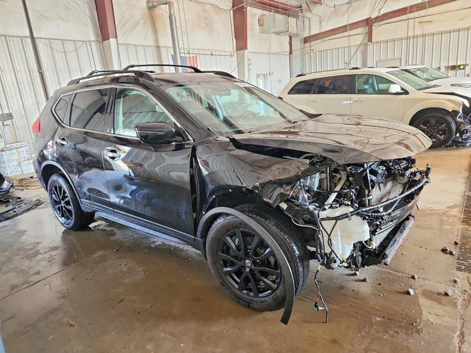 2018 Nissan Rogue მანქანა იყიდება აუქციონზე, vin: 5N1AT2MV4JC830005, აუქციონის ნომერი: 63486146