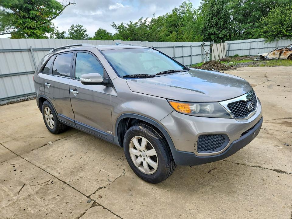 2013 Kia Sorento მანქანა იყიდება აუქციონზე, vin: 5XYKTDA25DG348772, აუქციონის ნომერი: 65446286