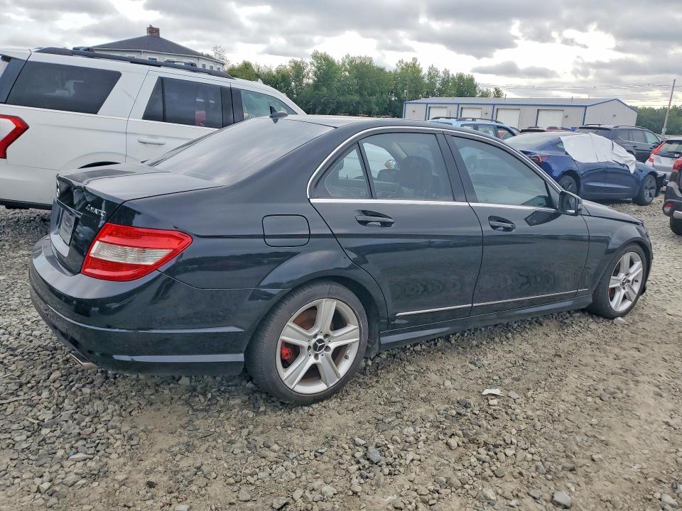 66009366 :رقم المزاد ، WDDGF8BB0BR156571 vin ، 2011 Mercedes-benz C مزاد بيع