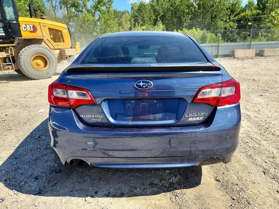 65589736 :رقم المزاد ، 4S3BNAB6XH3005265 vin ، 2017 Subaru Legacy مزاد بيع
